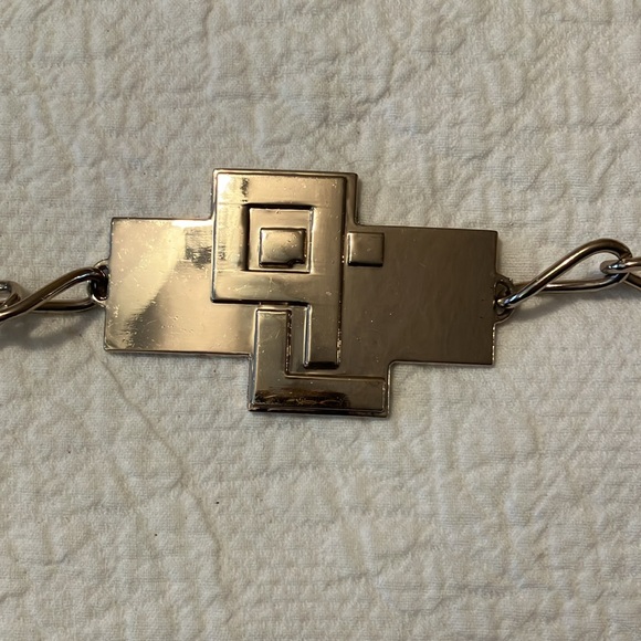 Gold Tone Statement Belt - Picture 2 of 3